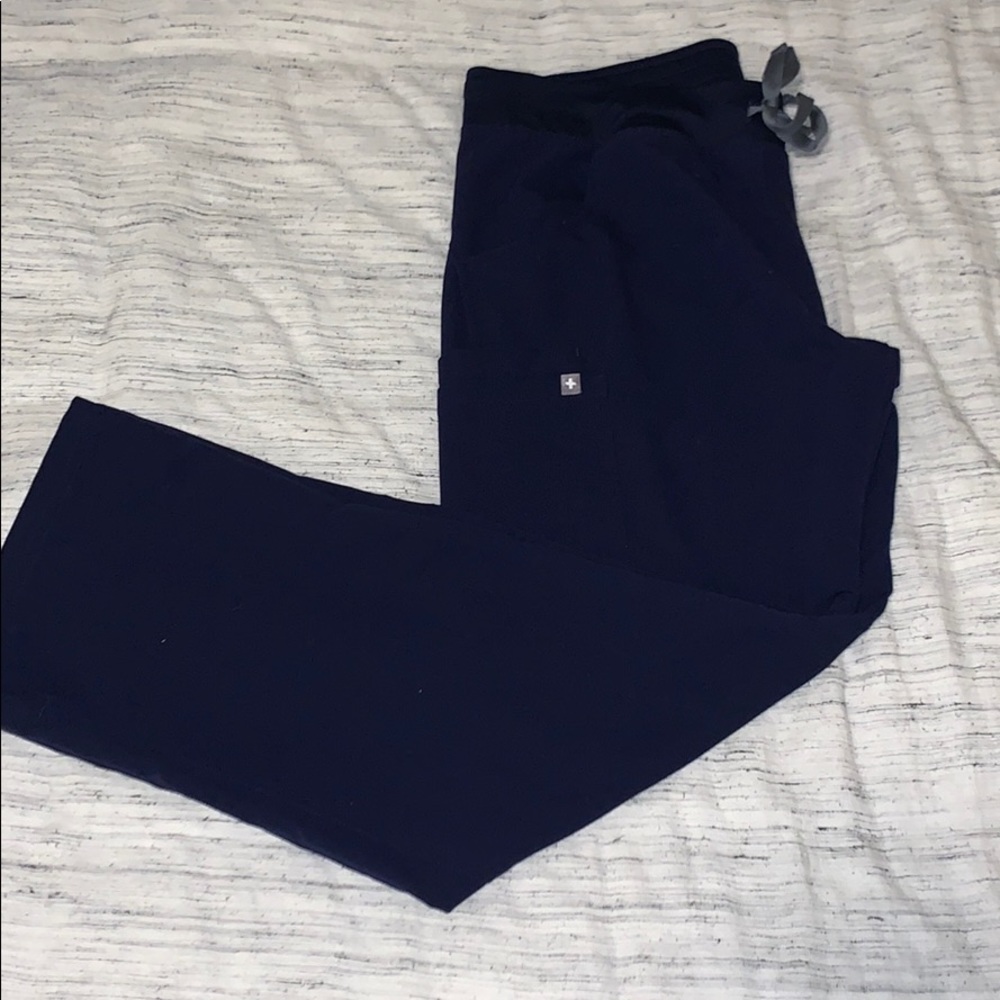 Figs Kade Scrub Cargo Pants Navy